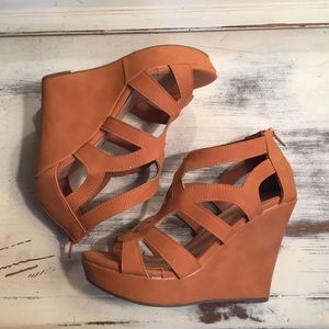 Tan Wedges