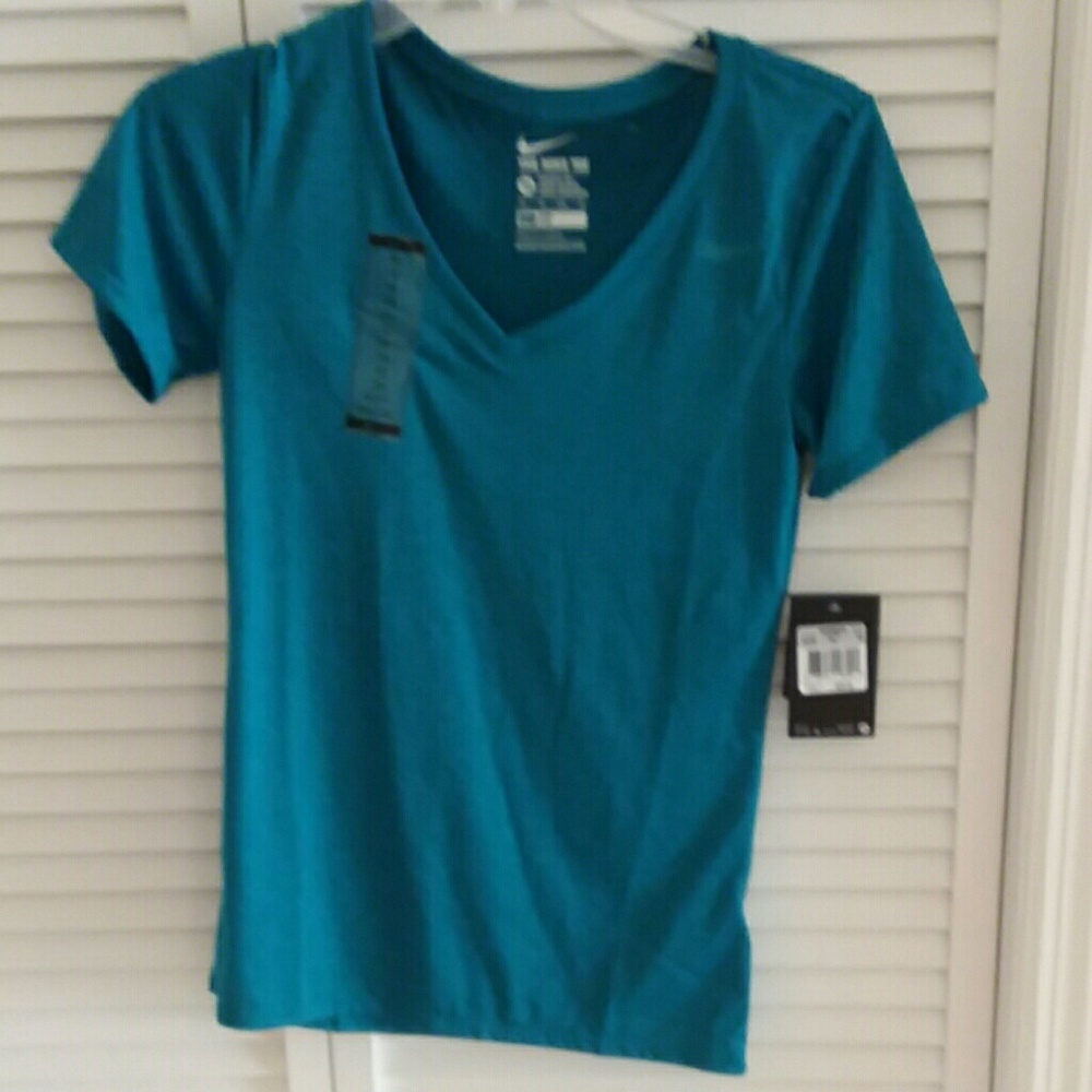 NWT Nike Dry-Fit xs