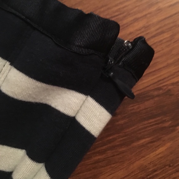 Nautical Gap striped skirt - Picture 2 of 4