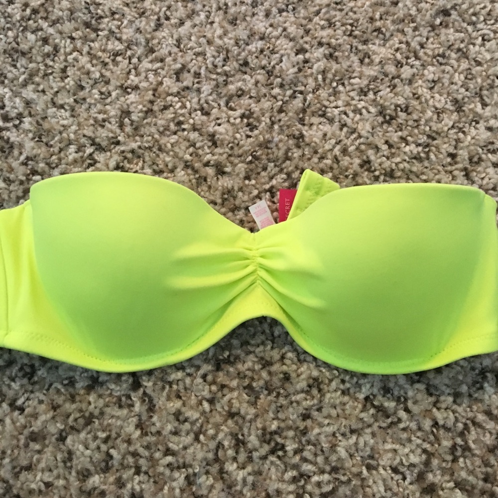❗️SOLD❗️VS- Bikini top