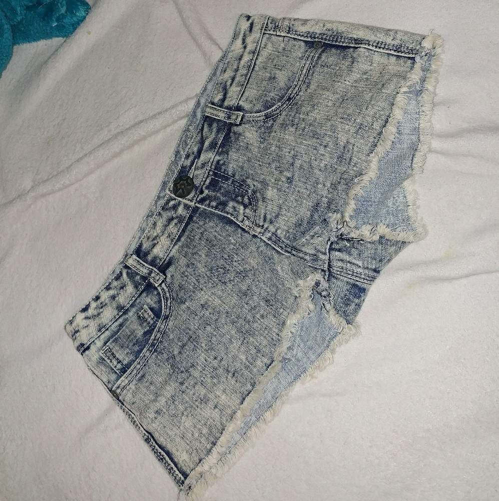 Short shorts