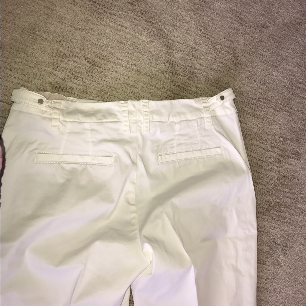 Shorts - Picture 2 of 3