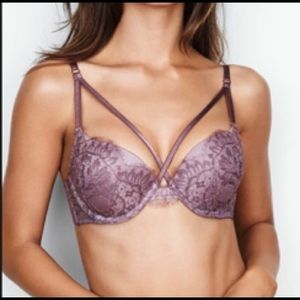 Plum push up bra with from straps