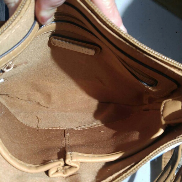 Rosetti Crossbody Hansbag - Picture 6 of 6