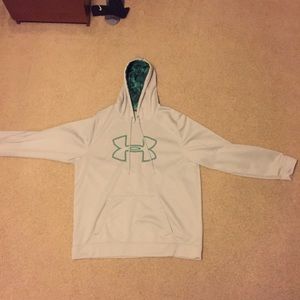 Men's Under Armour Hoodie, grey/green worn twice.