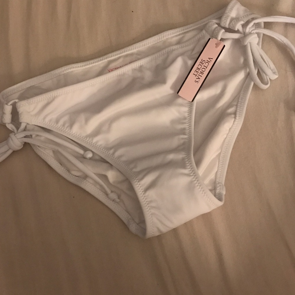 Victoria's Secret NWT Bikini Bottoms
