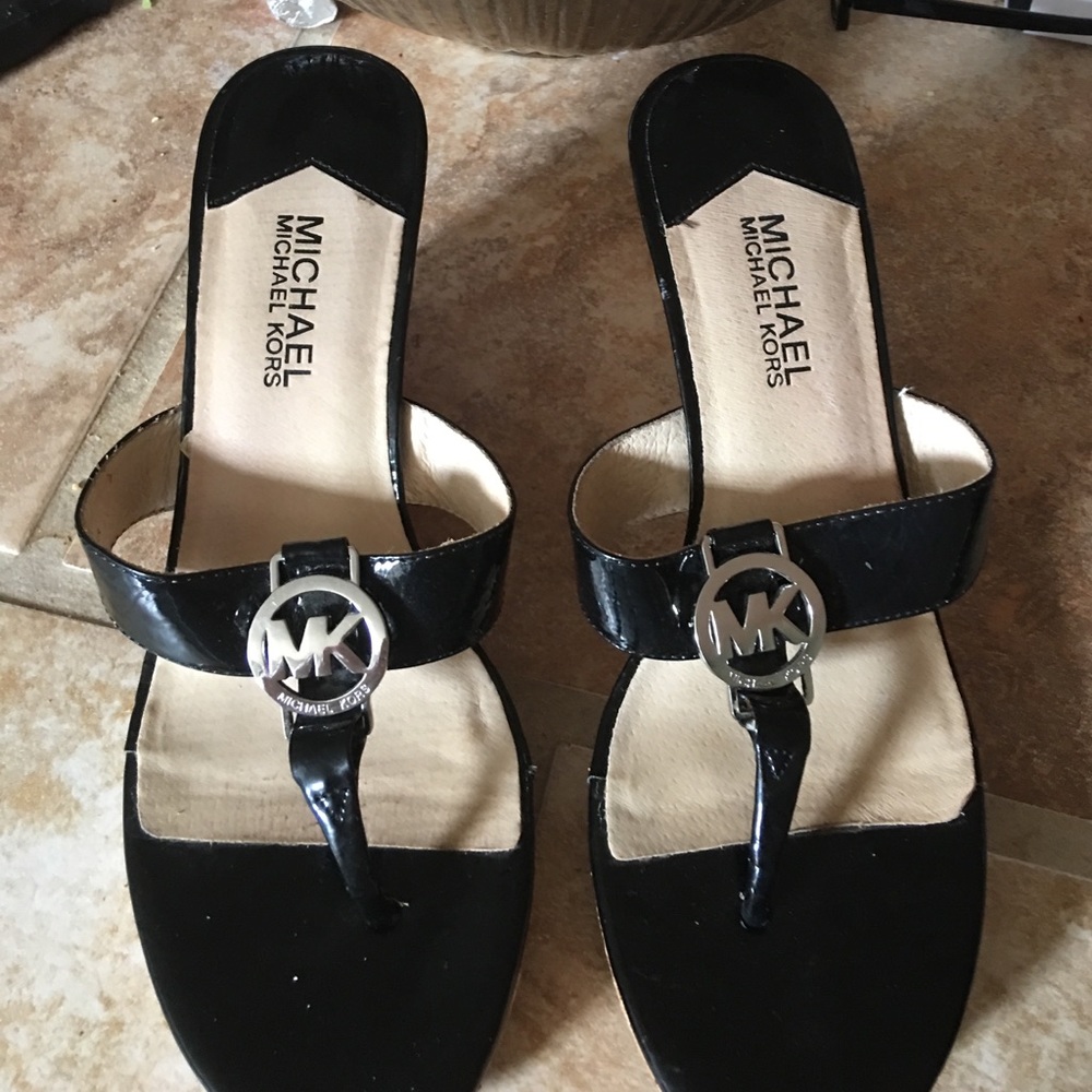 MICHAEL KORS CORK HEELS