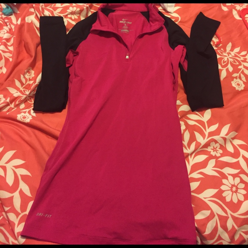 Nike Quarter Zip with Thumb Holes