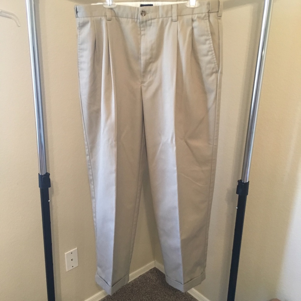 IZOD Men's Beige Pants