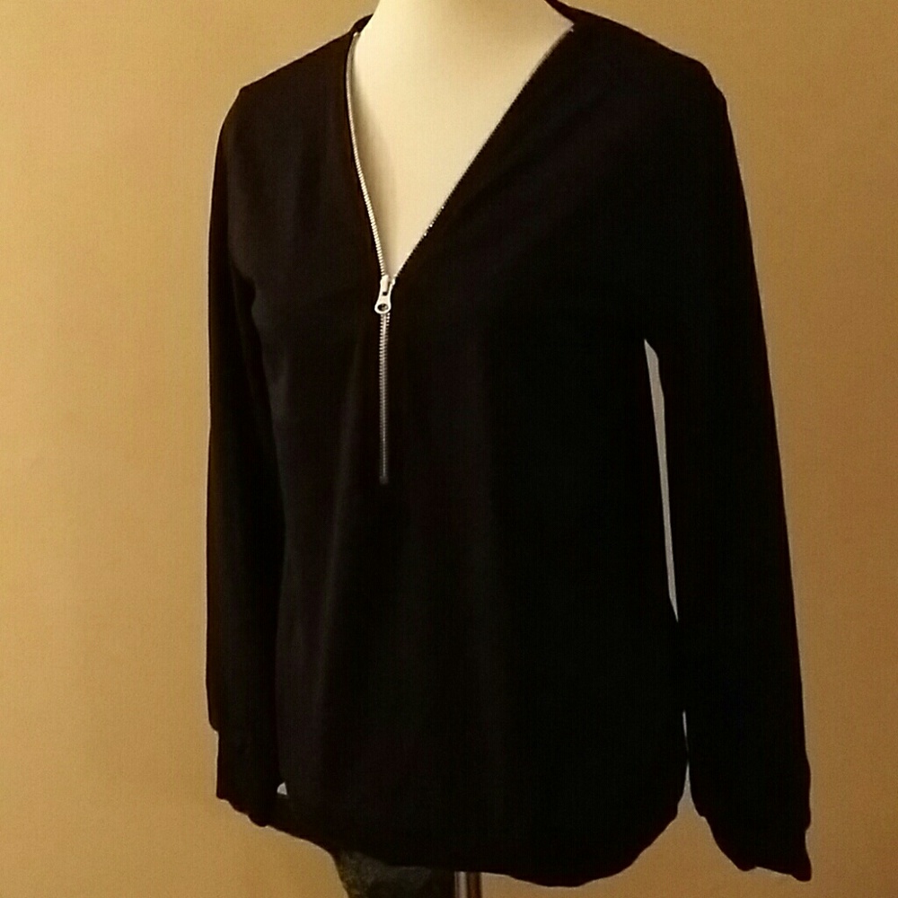 Front zip top for jeans.