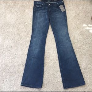 7 for mankind NWT Flare leg jean