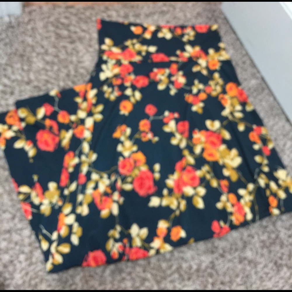 Lularoe large maxi skirt