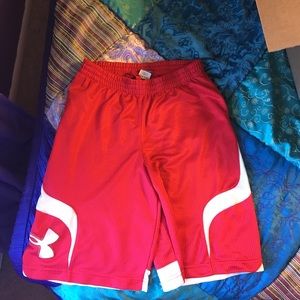 Under Armour YXL Athletic/Basketball Shorts