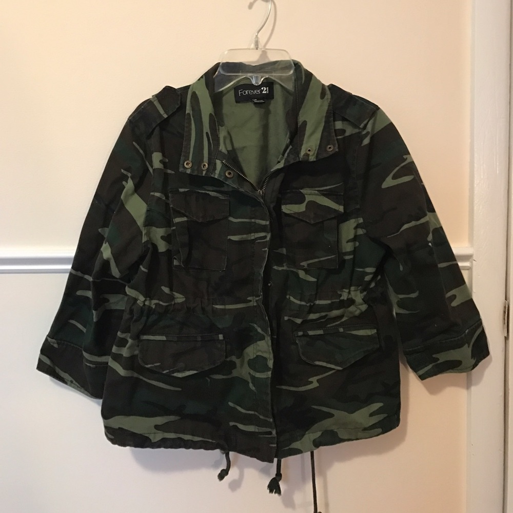 Camouflage utility jacket