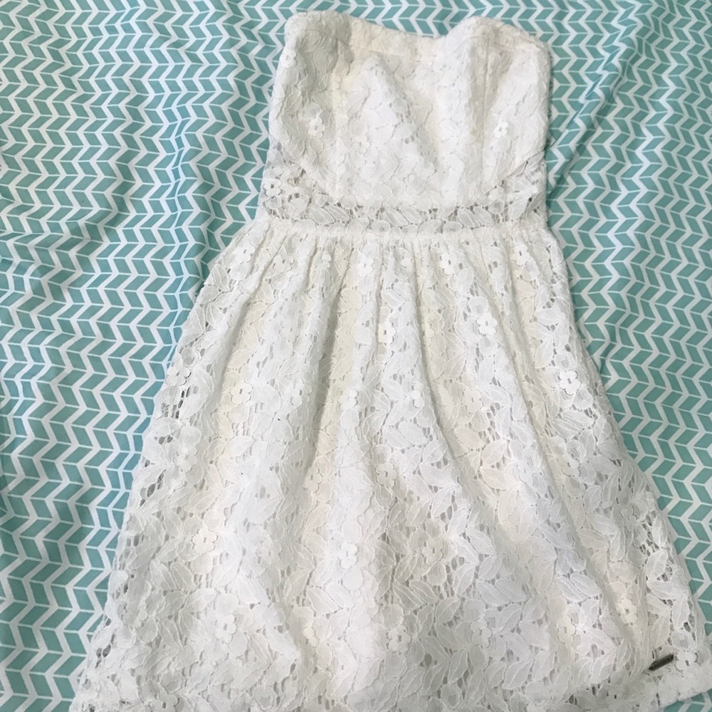 White Lace strapless dress
