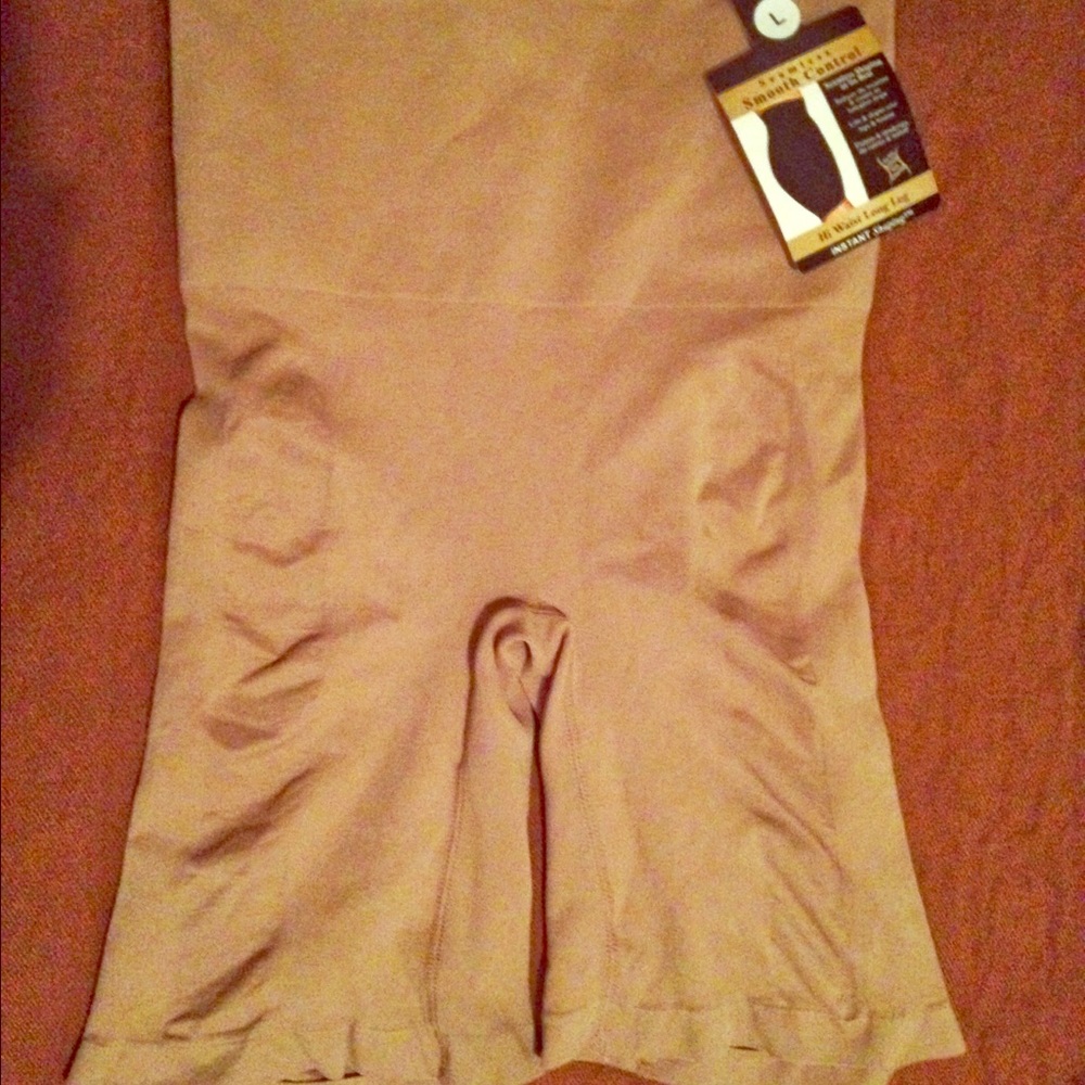 Instant shaping high waist shorts