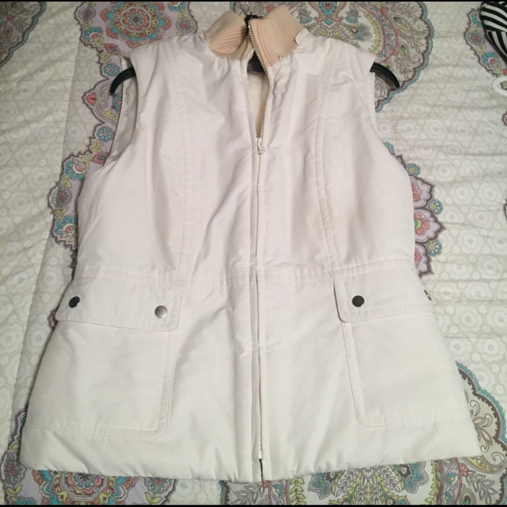 Ann Taylor insulated cream colored vest.