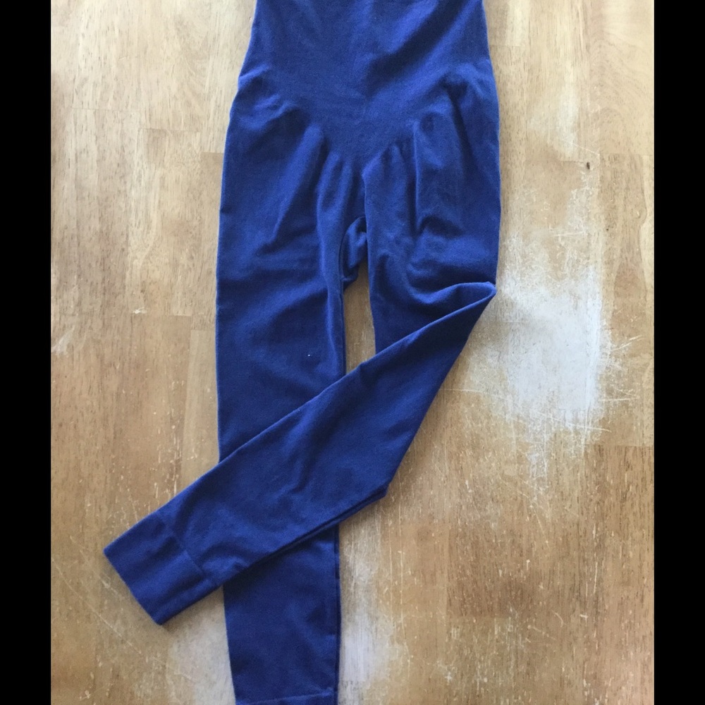 Navy blue leggings