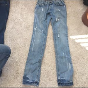 Caroche distressed western wear jeans NWT