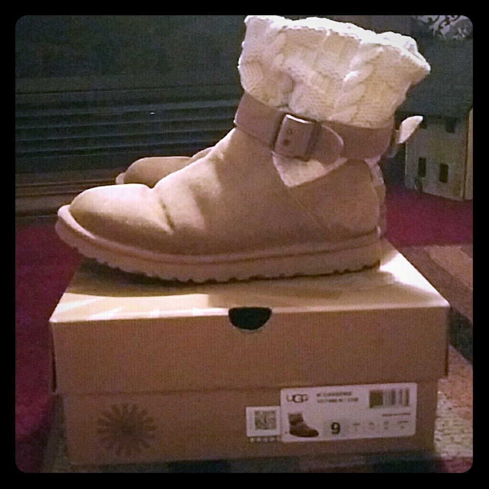 WKND SALE!!  Authentic UGG Cassidy Boots