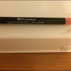 Used once lip liner