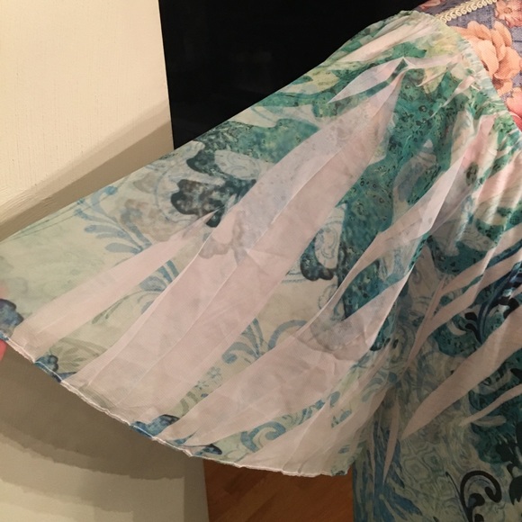 Multicolor blouse with sheer sleeves! - Picture 2 of 5