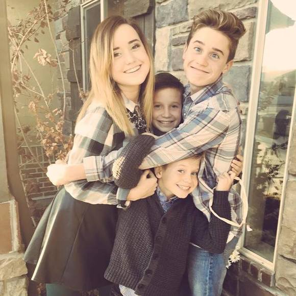 Meet your Posher, Baylee - Picture 1 of 1