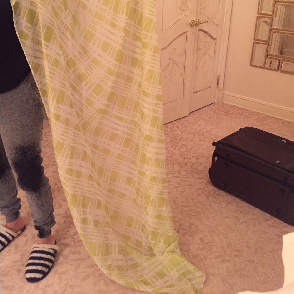 Bcbg light green and white wrap