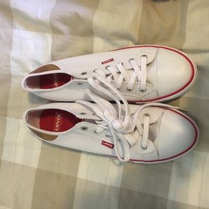 NWOT Knock off white converse!👟 Levi Stan Bucks