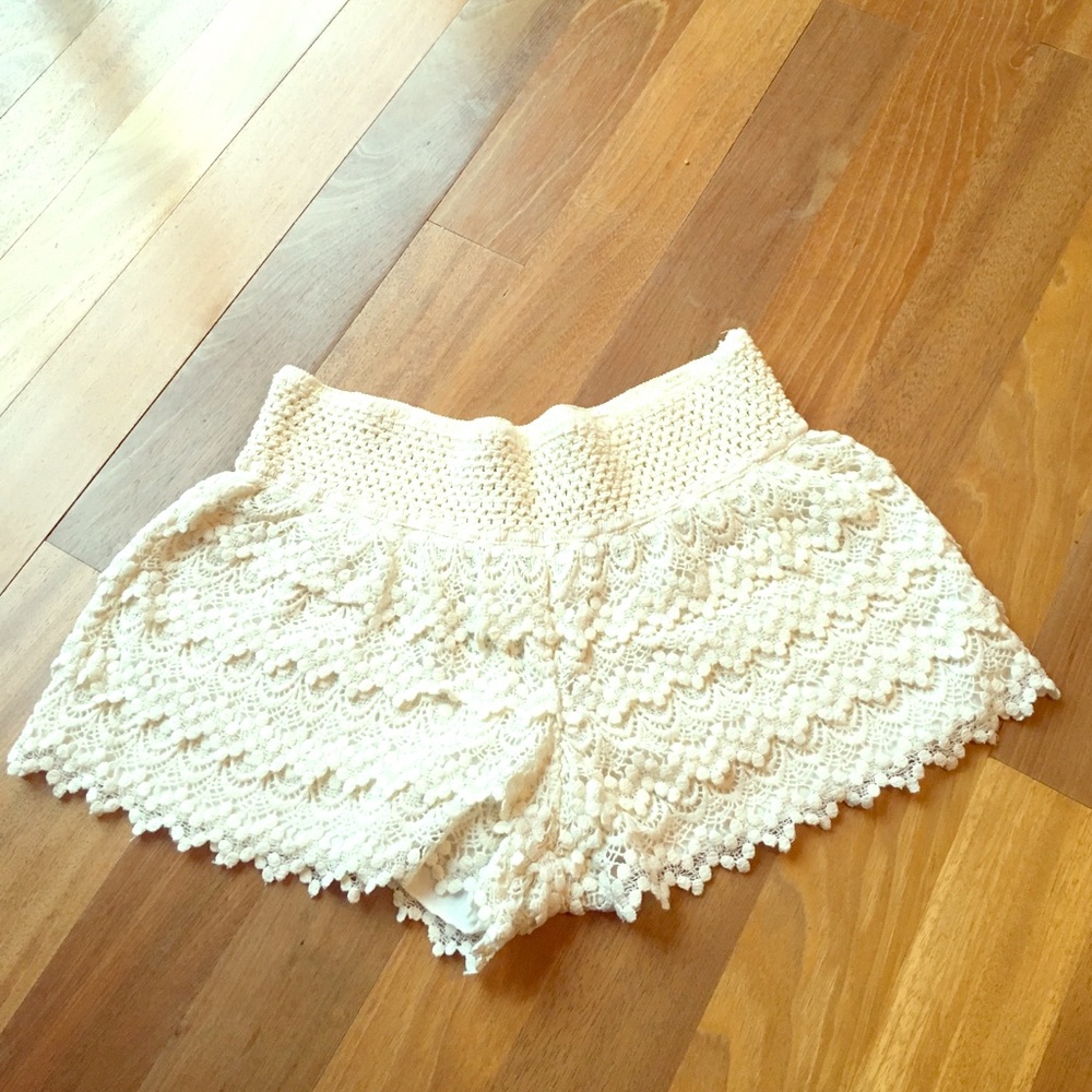 NWOT Cream lace shorts! Never worn!