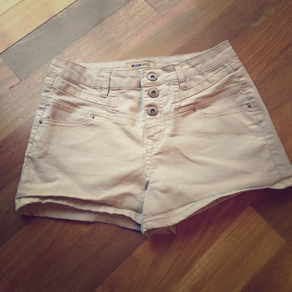 Kaki high wasted shorts