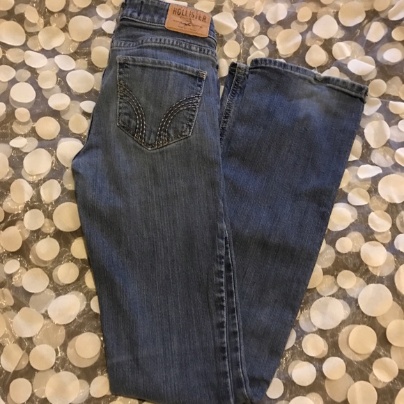 Hollister Boot Cut Jeans - Picture 2 of 5
