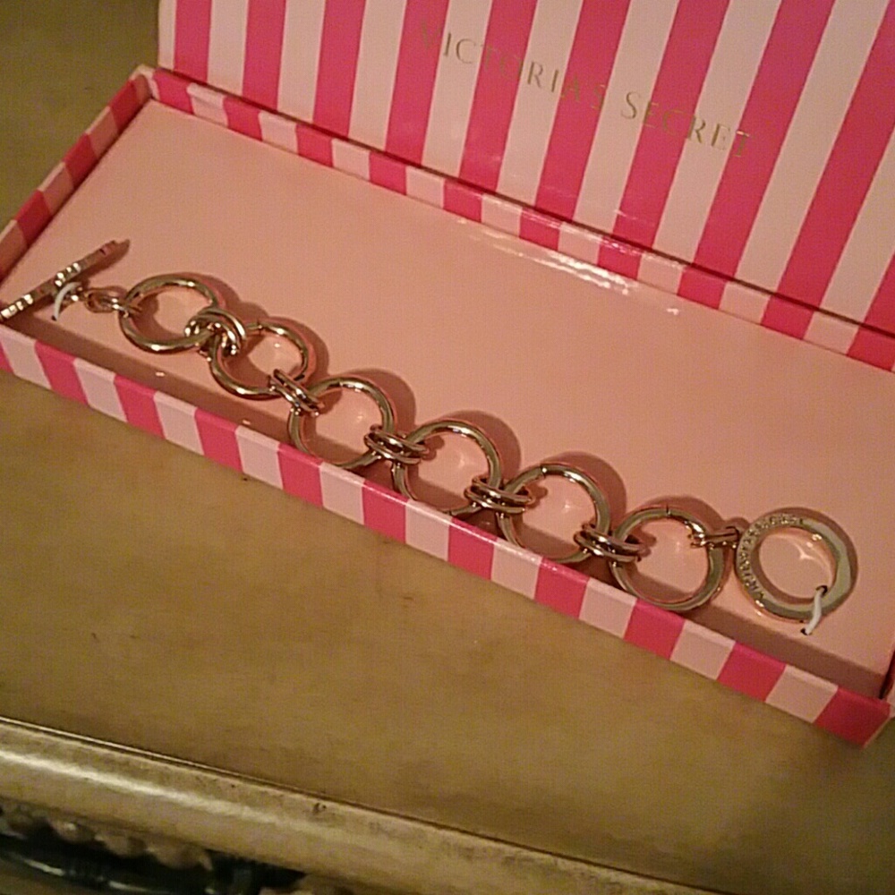 Victoria's secret angel wings bracelet
