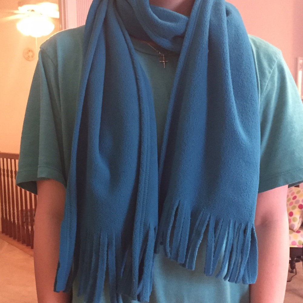 Blue scarf