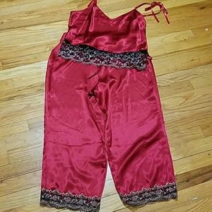 SALE VALERIE STEVEN'S Intimates