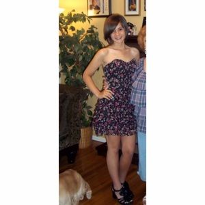 ‼️42% OFF 1 DAY ONLY‼️Floral mini dress