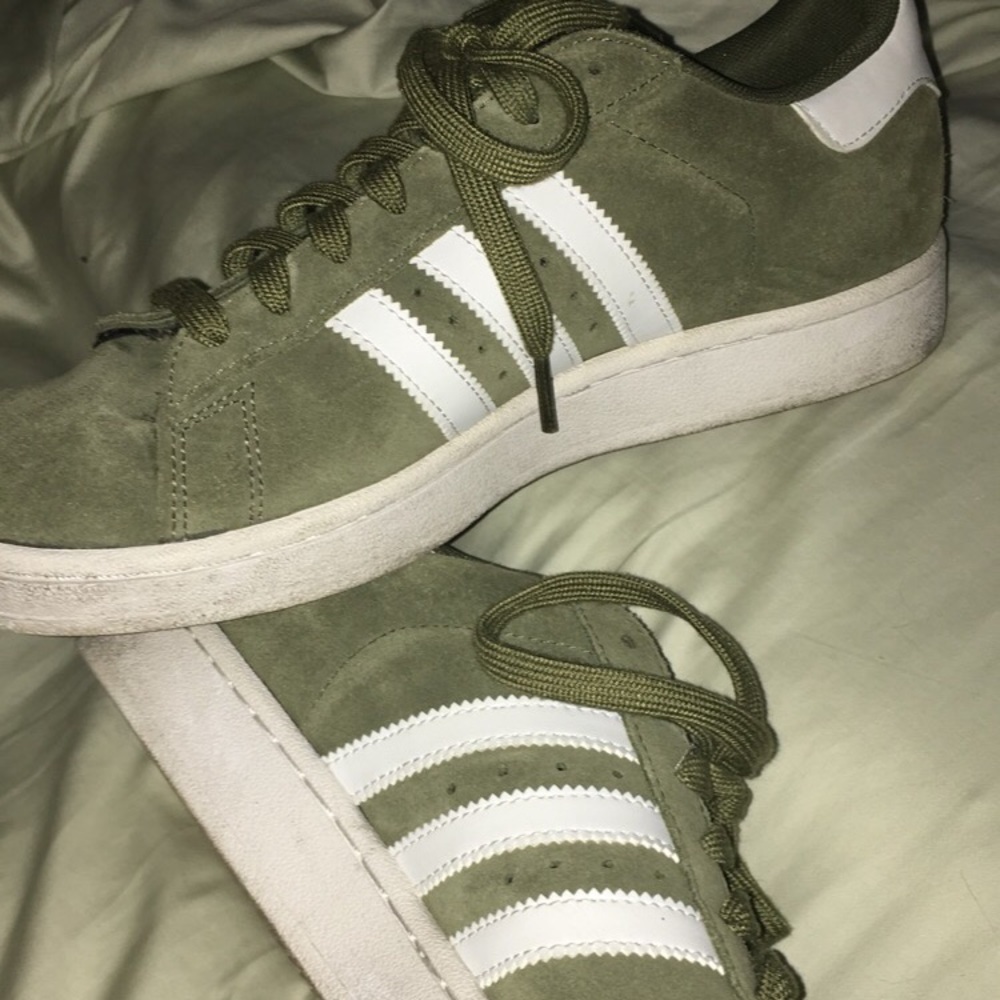 Adidas campus