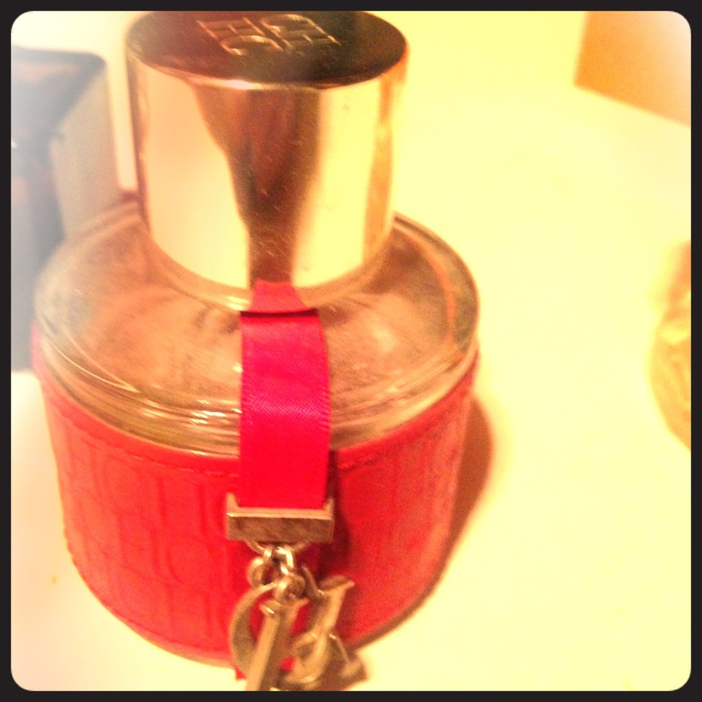 Carolina Herrera Perfume