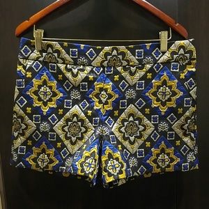 LOFT Shimmer Bloom Shorts Size 6 NWT LOFT Shimmer Bloom Shorts Size 6 NWT
