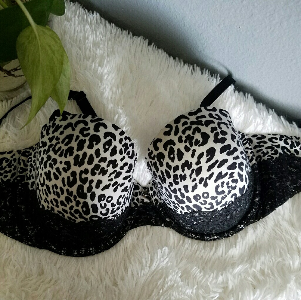 VS Strapless demi 34DD