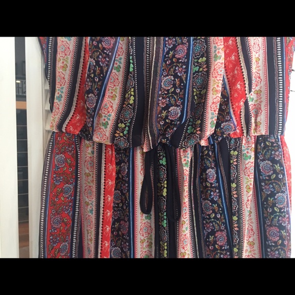 Patterned Maxi Dress - Picture 3 of 3