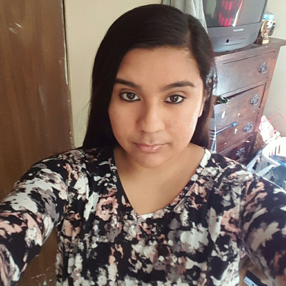 Meet your Posher, Crystal