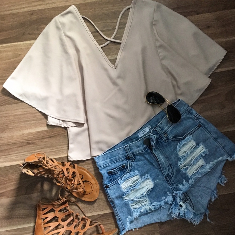 Tobi Bell Sleeve Crop Top