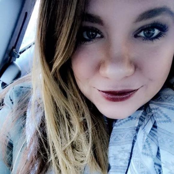 Meet your Posher, Chelsey - Picture 1 of 1