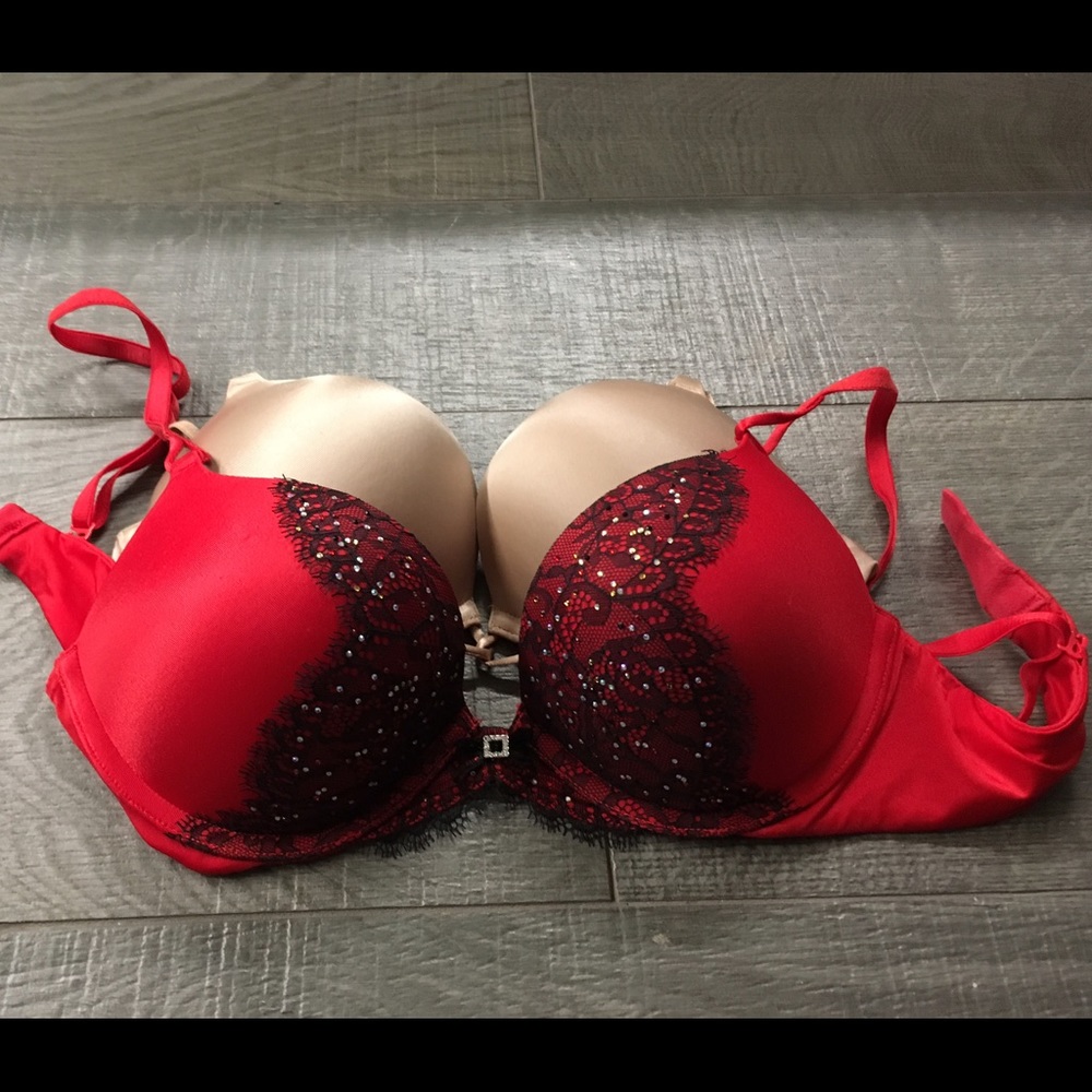 Sale! Like new miraculous Plunge x VS