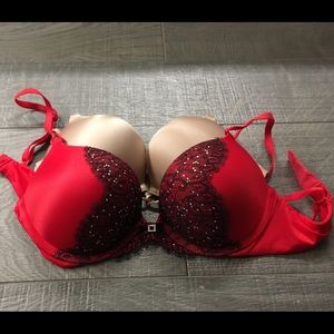 Sale! Like new miraculous Plunge x VS