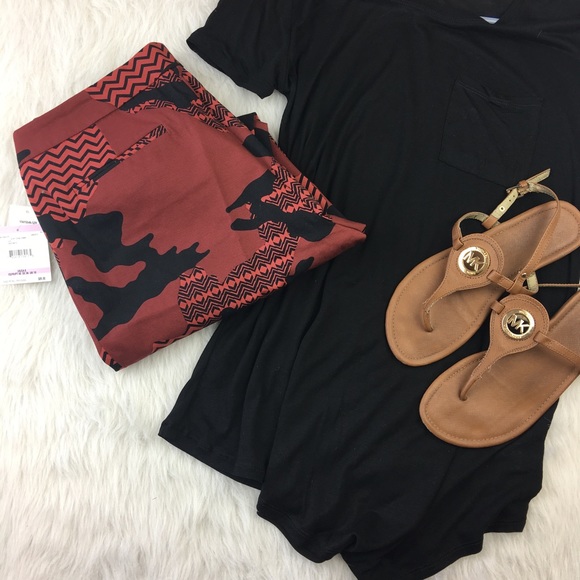 Anne Klein maroon camo trendy cropped pants - Picture 4 of 7