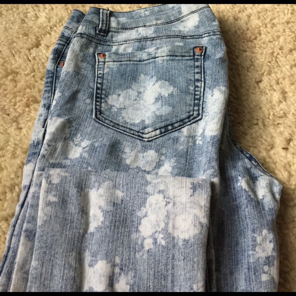 Skinny jeans
