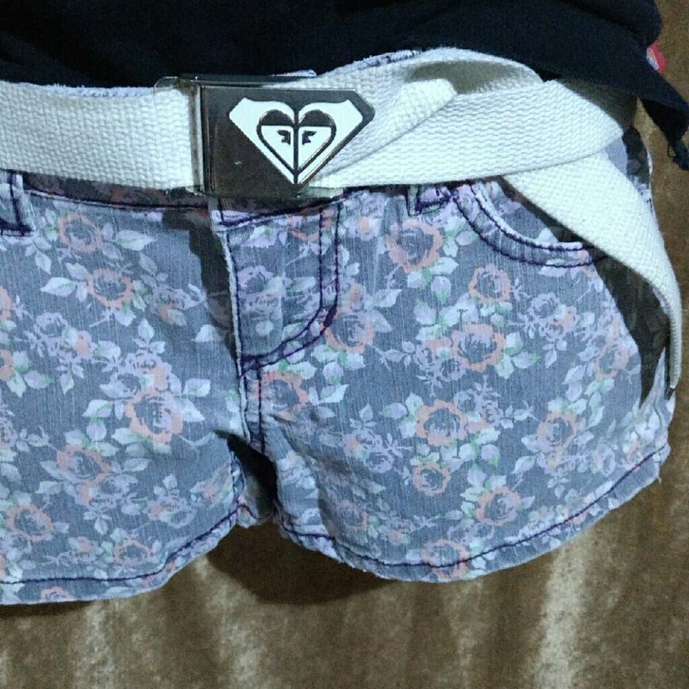 Roxy belt