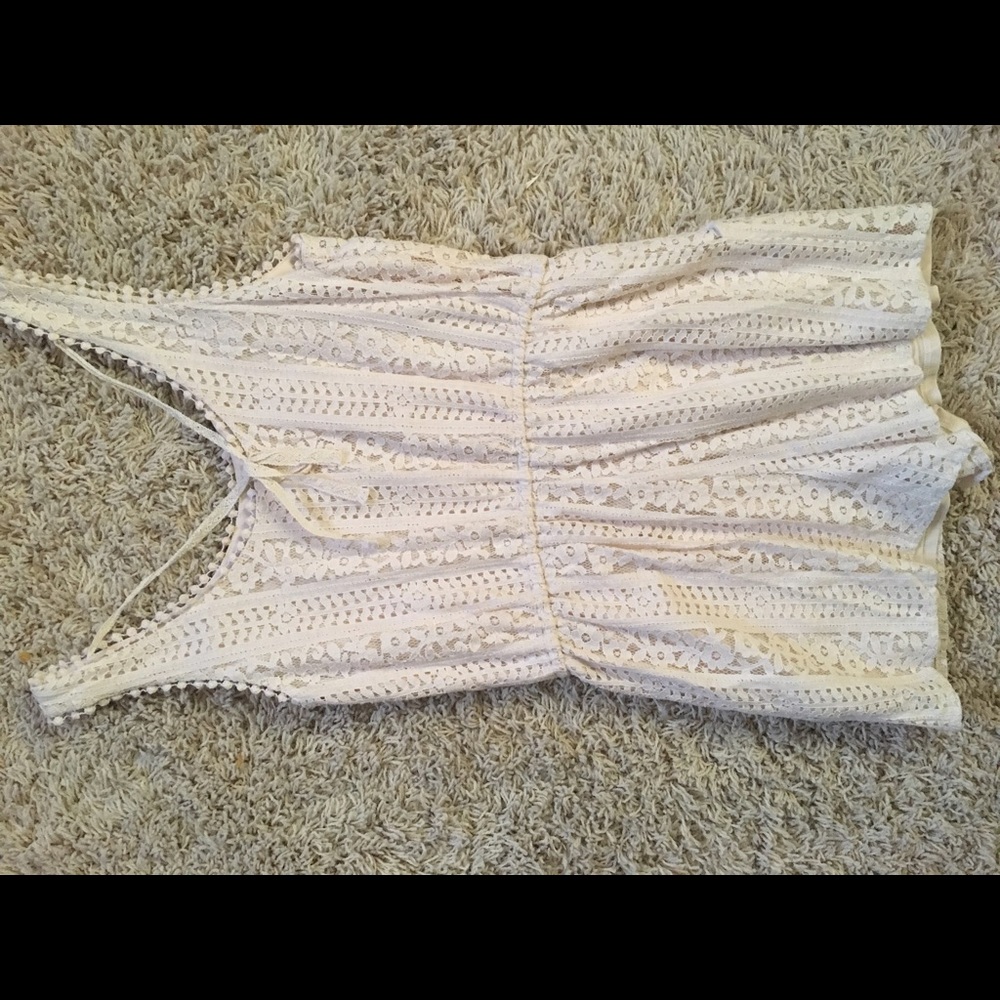 Lace Embroidered ROMPER - Picture 2 of 2